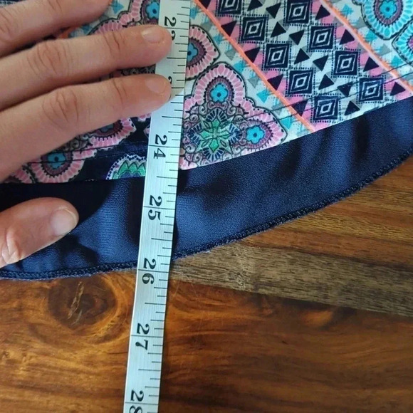 JULIE'S closet women's tank top - Picture 7 of 8